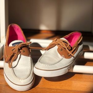 SPERRY Top Sider, white canvas and leather. 9M